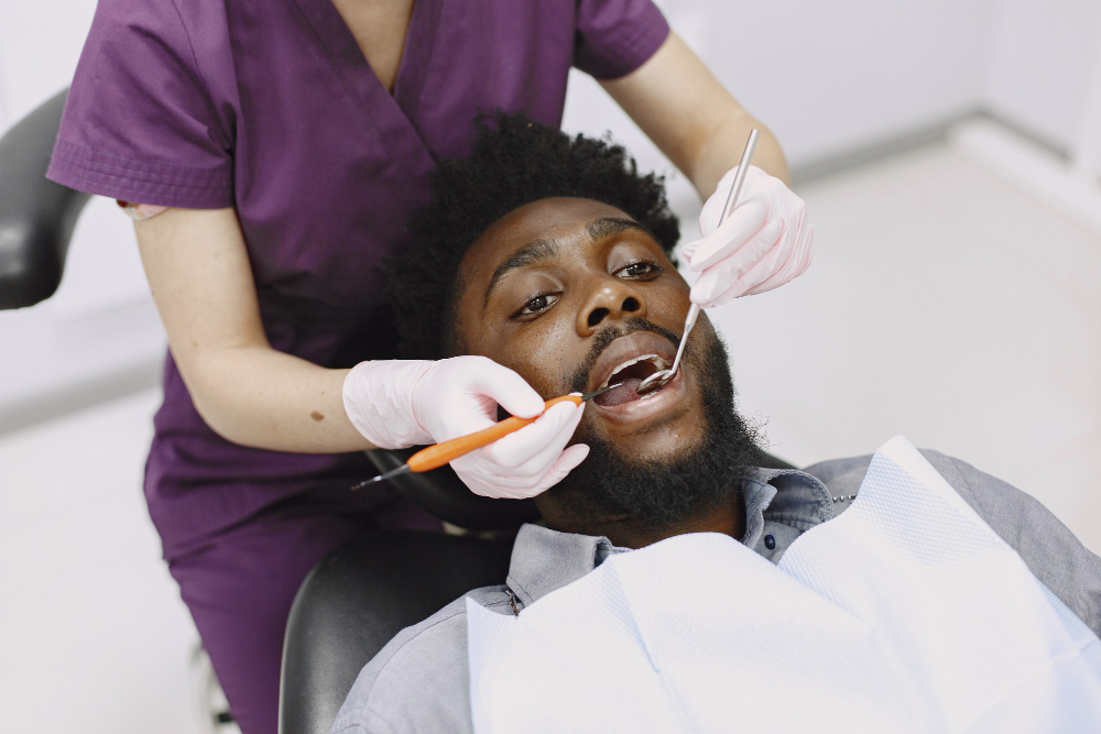 teeth whitening clinic